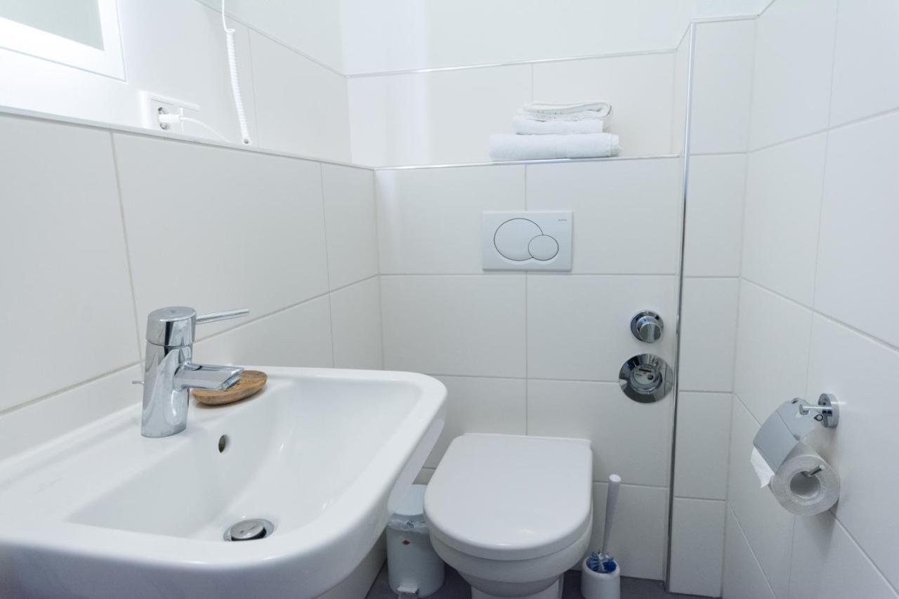 باد سودن آم تاونوس Aparthotel Stoll الغرفة الصورة